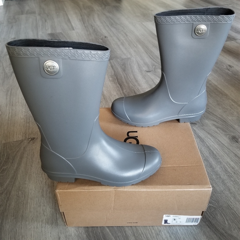 UGG Sienna Matte Rain Boot